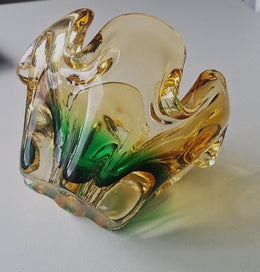Listing 9 of 19 for <<< LUSH VINTAGE ART GLASS BOWL >>>