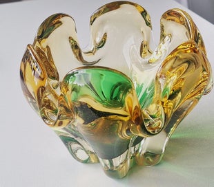 Listing 10 of 19 for <<< LUSH VINTAGE ART GLASS BOWL >>>