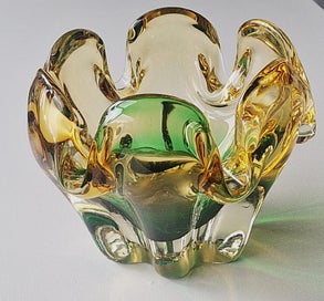 Listing 13 of 19 for <<< LUSH VINTAGE ART GLASS BOWL >>>