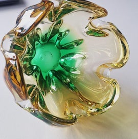 Listing 18 of 19 for <<< LUSH VINTAGE ART GLASS BOWL >>>