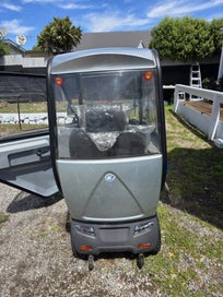 Listing 7 of 8 for Deluxe Mobility Scooter