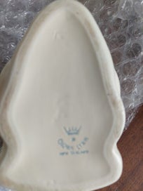 Listing 4 of 6 for Crown Lynn 154 Swan