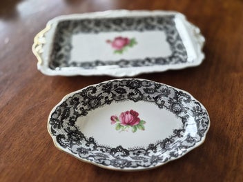 Listing 2 of 6 for Royal Albert Senorita dishes