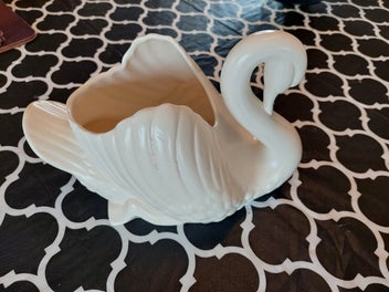 Listing 2 of 8 for Crown Lynn Swan 170