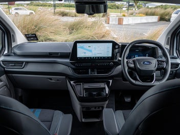 Ford Transit Custom 2026 photo 3