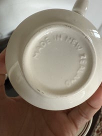 Listing 3 of 5 for Vintage Crown Lynn "Cherry Blossom" d 532 Set - 9 Pieces (NZ Made)