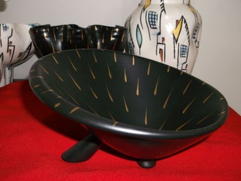 Listing 5 of 14 for Beswick Tripod Jetsons bowl Black Gold Rain 1950's