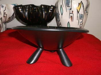 Listing 7 of 14 for Beswick Tripod Jetsons bowl Black Gold Rain 1950's