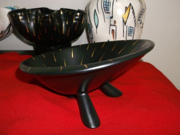 Listing 8 of 14 for Beswick Tripod Jetsons bowl Black Gold Rain 1950's