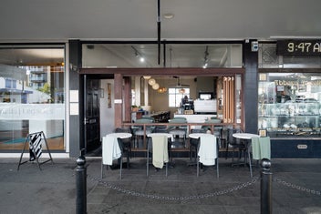 Crispy Eatery in Remuera with Red Hot Profits of $159,000+