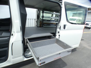 Toyota Hiace 2025 photo 3