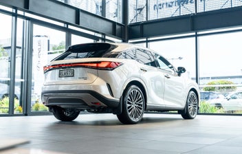 Lexus Rx 350H 2025 photo 4