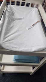 Listing 3 of 5 for Jolly Jumper change table