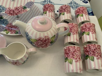Listing 3 of 6 for Tea Set