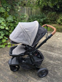 Listing 2 of 7 for Edwards & co Oscar MX pram and extras