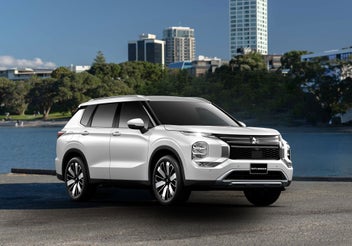 Mitsubishi Outlander 2026 photo 2