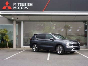 Mitsubishi Outlander 2026 photo 2