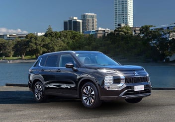 Mitsubishi Outlander 2026 photo 2