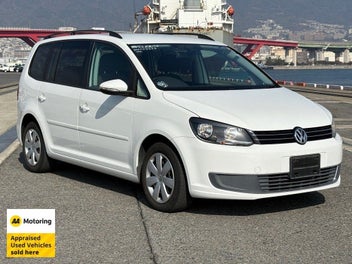 Volkswagen Touran 2013 photo 2