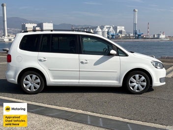 Volkswagen Touran 2013 photo 4