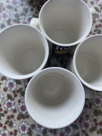 Listing 3 of 7 for Collectible - Set of 4 vintage mugs
