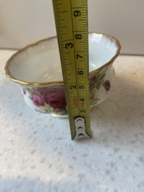 Listing 5 of 5 for Old country Rose Royal Albert SUGAR BOWL