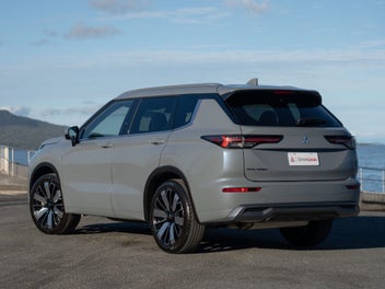 Mitsubishi Outlander 2026 photo 3