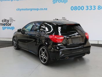 Mercedes-Benz A 180 2014 photo 3