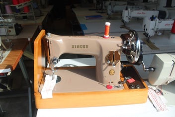 Listing 2 of 3 for SINGER 201 HAND SEWING MACHINE