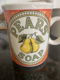 Listing 5 of 7 for Collectible - Set of 4 vintage mugs