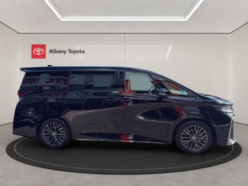 Toyota Vellfire 2024 photo 3