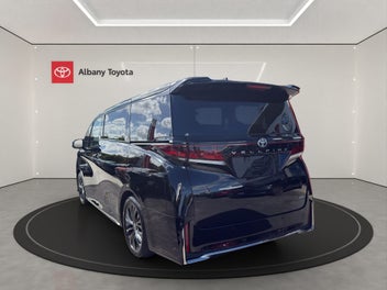 Toyota Vellfire 2024 photo 4