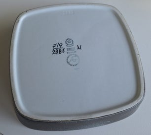 Listing 11 of 12 for <<< SCANDINAVIAN "ROYAL COPENHAGEN - FAJANCE " POTTERY DISH/BOWL >>>