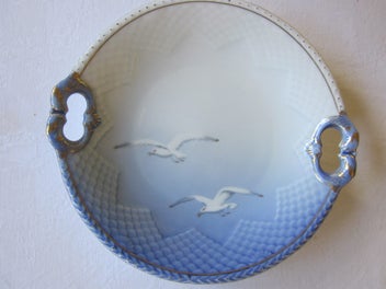 Listing 6 of 6 for Vintage Bing & Grondahl Seagull Large Cake Plate w/Fish Handles