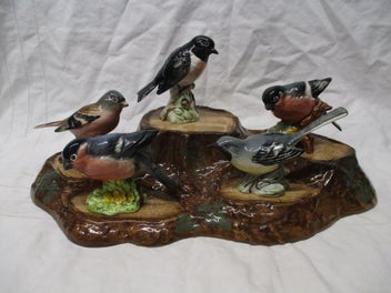 Listing 1 of 16 for BR 9273 - Beswick Tree Stump with Birds - Bird Display