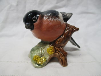 Listing 13 of 16 for BR 9273 - Beswick Tree Stump with Birds - Bird Display