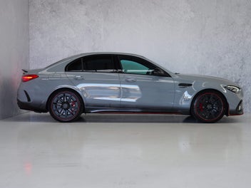 Mercedes-Benz C 63 S 2026 photo 4