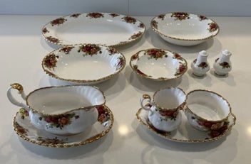 Listing 6 of 10 for Royal Albert “Old Country Roses” 43 piece Dinnerware Set