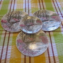 Listing 2 of 4 for Johnson Brothers English Gardens Plates. Top Shelf Set Of 4. Heirloom.