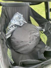 Listing 4 of 11 for Edwards and Co Pram and Carry Cot