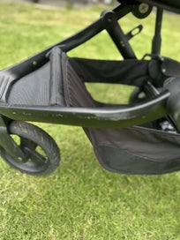 Listing 6 of 11 for Edwards and Co Pram and Carry Cot