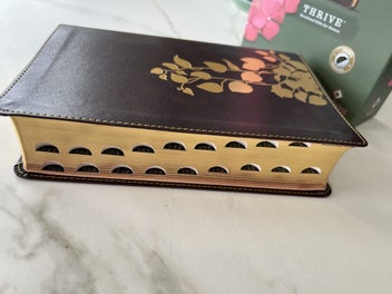 Listing 5 of 9 for Bible - NLT Thrive