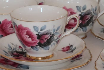 Listing 3 of 5 for ***BEAUTIFUL PINK FLORAL TEA SET***