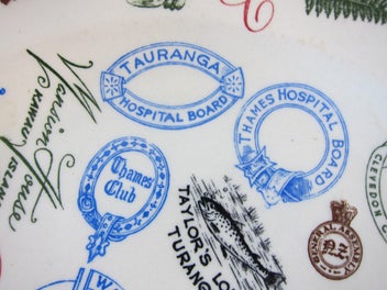 Listing 5 of 9 for Rare Crown Lynn Promotional Plate.