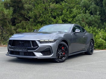 Ford Mustang 2026 photo 2