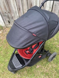 Listing 3 of 3 for Phil & Ted Dash stroller