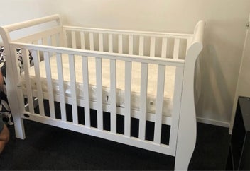 Listing 2 of 5 for Jolly Jumper Sleigh Cot & "As New" Grotime Mattress