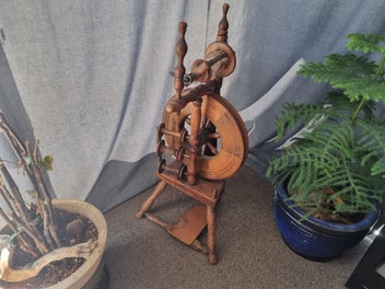 Listing 3 of 7 for PINETAGIOUS - Vintage Upright Spinning Wheel - Working Order