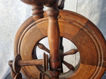 Listing 7 of 7 for PINETAGIOUS - Vintage Upright Spinning Wheel - Working Order