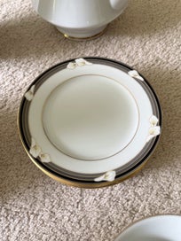 Listing 5 of 8 for Noritake Legendary Ellington Tea Set